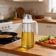 thumbnail image 2 of Yhmxh Utensilios de cocina Botella dispensadora de aceite de oliva, de vidrio a prueba de fugas, con asa antideslizante, automática, con tapón, para cocina, 630 ml Muebles para cocina, 2 of 6
