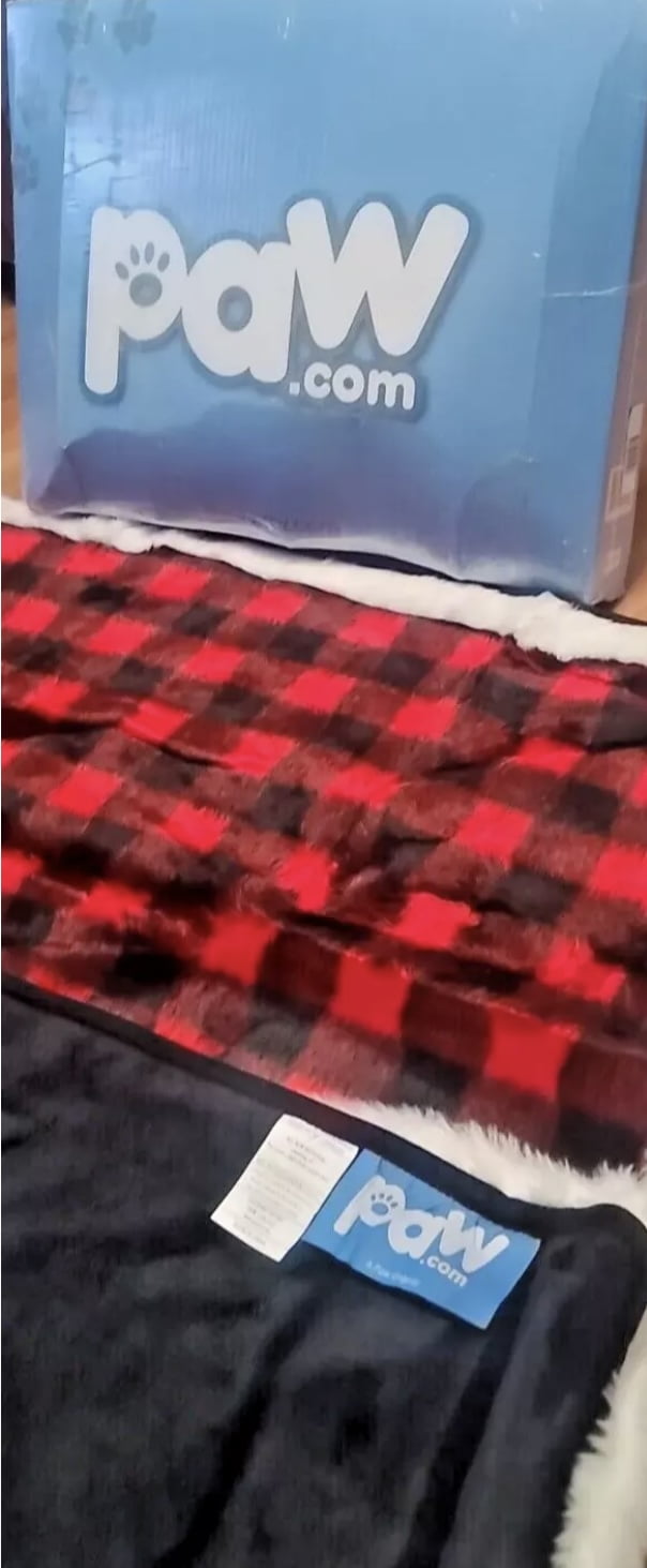 PAW Pup-PROTECTOR Throw Waterproof Blanket for Large Dogs, Winter Plaid