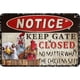 thumbnail image 1 of Placa Metal Vintage Pared Con Pintura Hierro Rectangular Advertencia Pollos 30x20cm, 1 of 9