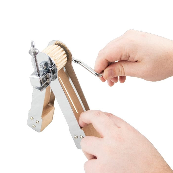 Basic Beat BB542 - One-Handed Crank Ratchet with Built-in Clamp - Consistent Sound Effect for Dynamic Music Play