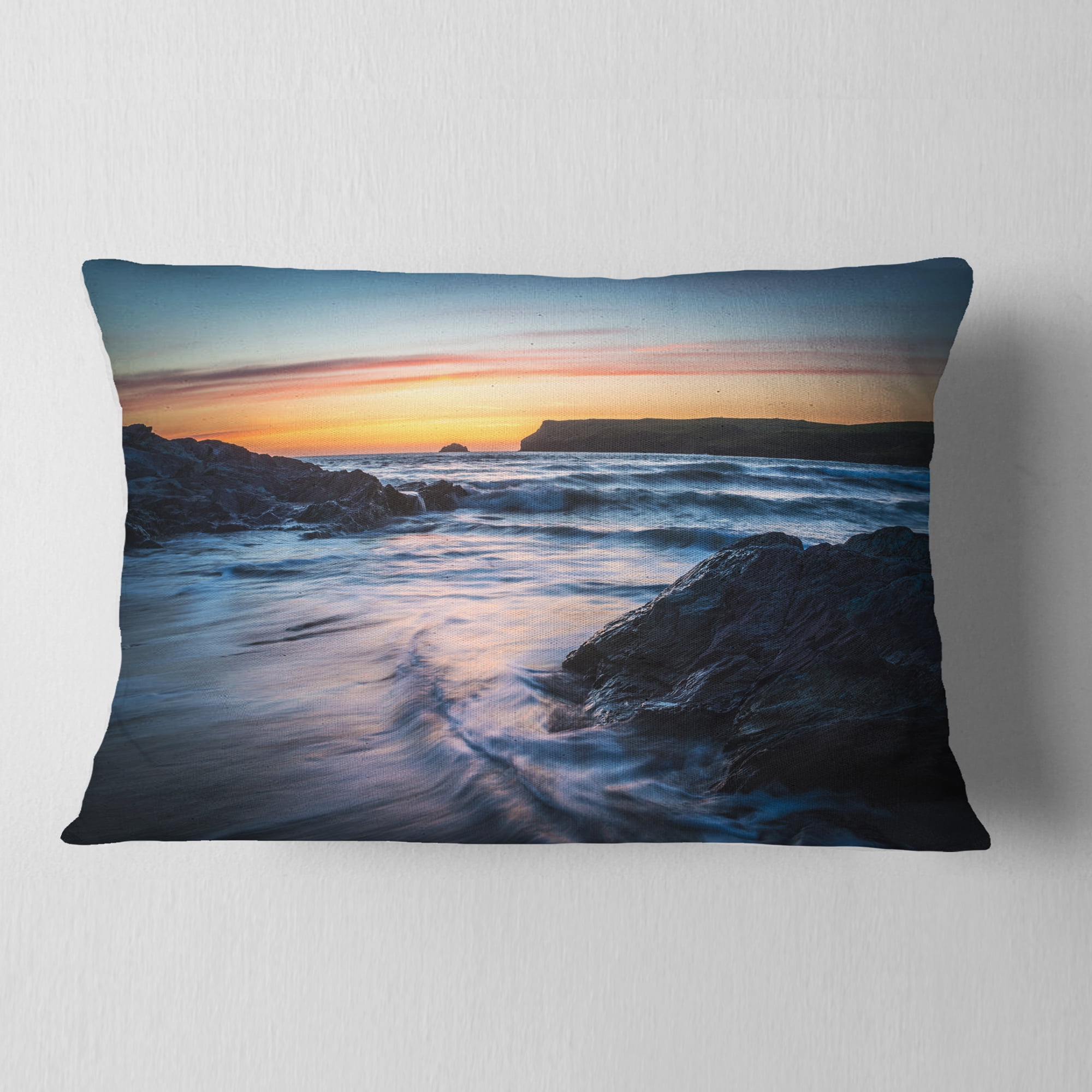 Designart Setting Sun at Polzeath Beach - Modern Seascape Throw Pillow - 12x20