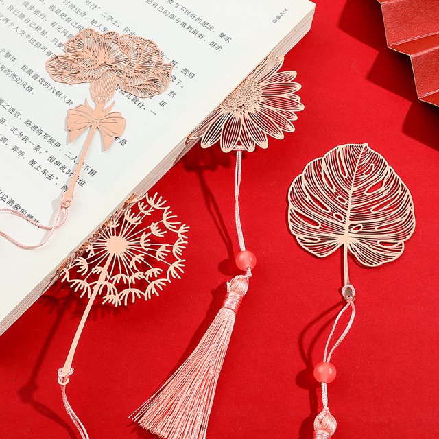 Musbetu Plant Vein Bookmark with Exquisite Tassel Hollow Design Classical Metal Leaf Page Marker Teacher Student Gift
