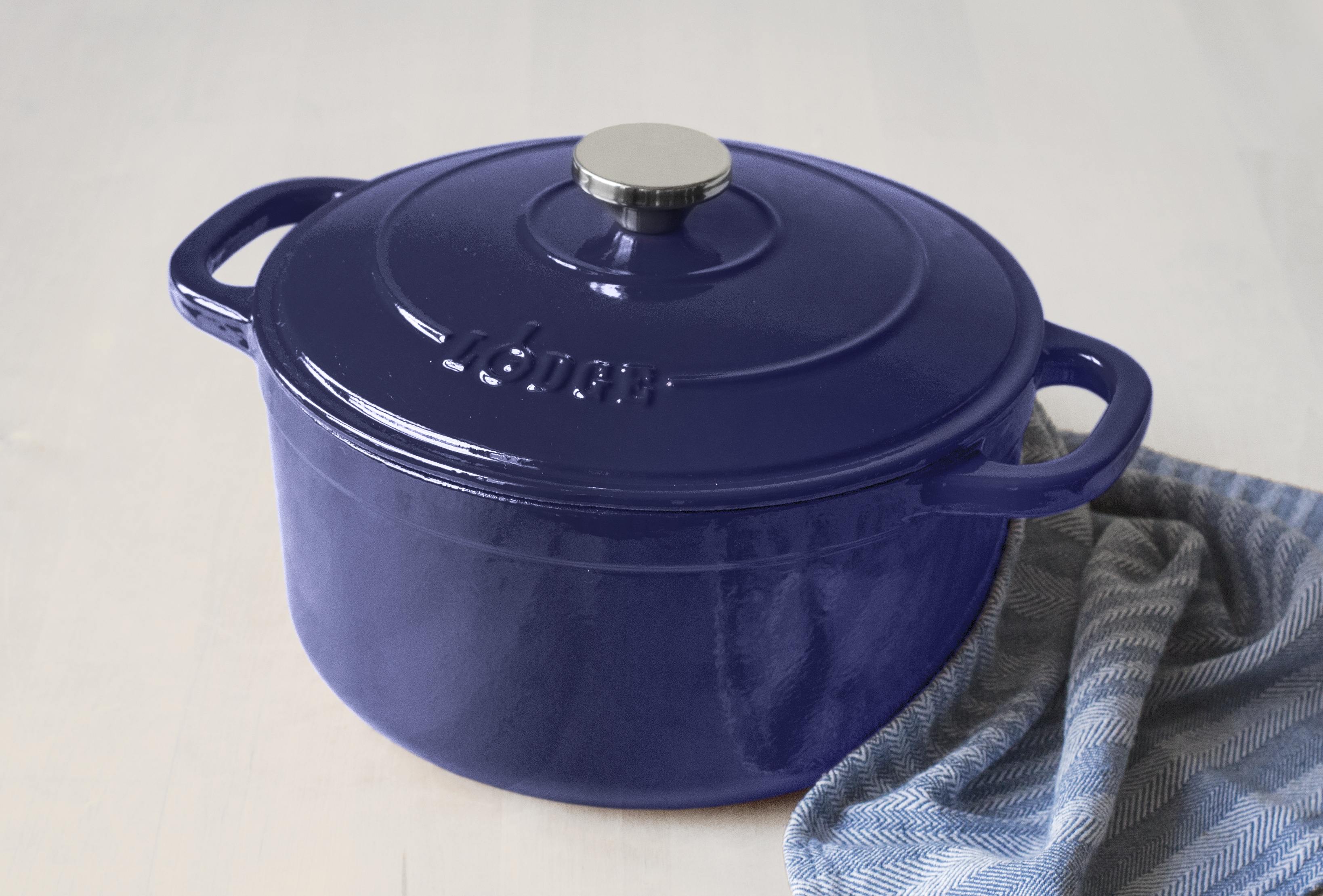 LODGE CAST IRON 5.5QT INDIGO ENAMELED DUTCH OVEN
