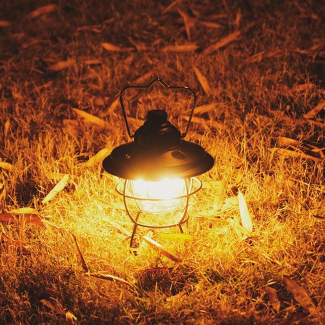 Kuymtek Lámpara retro para acampar al aire libre 3 modos LED Lámpara colgante para tienda de campaña (Negro)