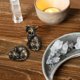 thumbnail image 4 of ColoMX Figuras de gato de latón, decoración de esculturas de gato en miniatura, decoraciones de gato de latón, adornos de gato pequeños para el hogar y la oficina, 2 uds., 4 of 8