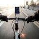 thumbnail image 5 of Práctico soporte para teléfono móvil de bicicleta con espejo retrovisor elevado, 5 of 6
