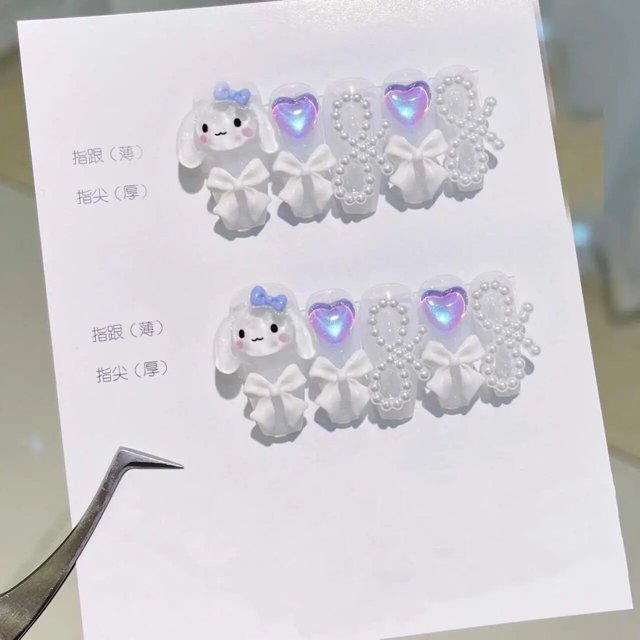 Uñas postizas de Anime Sanrio, pegatinas de Hello Kitty Kuromi Pochacco My Melody Cinnamoroll, regalo para niñas, 30 estilos