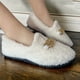 thumbnail image 3 of Pantuflas de felpa para mujer, botas, zapatos peludos sin cordones con decoración de cadena metálica, zapatos cálidos y acogedores para interiores y exteriores., 3 of 4