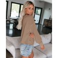 thumbnail image 4 of Camisa ReachMe para mujer con hombros descubiertos, punto gofrado, color caqui, talla L, 4 of 4