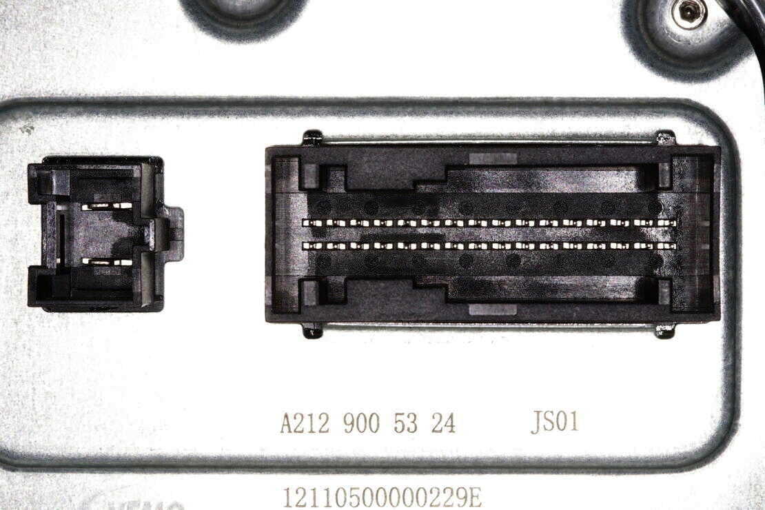 VEMO V30-73-0319 Control Unit, lights