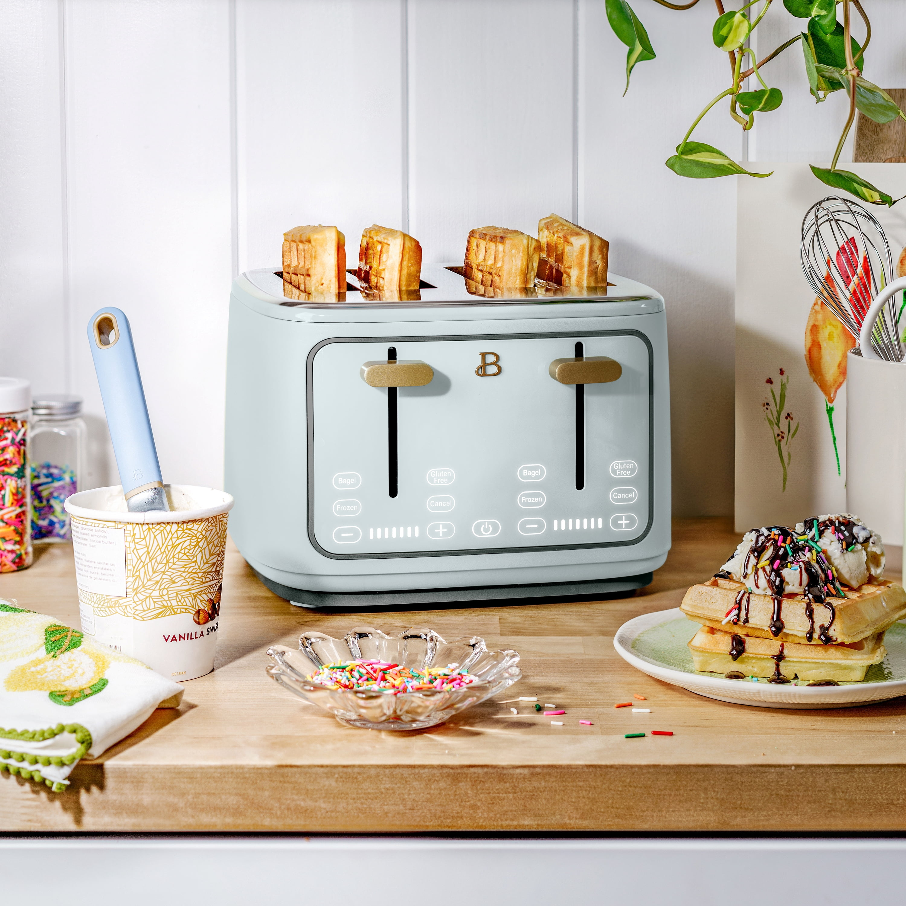 Beautiful 4-Slice Toaster with Touch-Activated Display, Hydrangea by Drew Barrymore