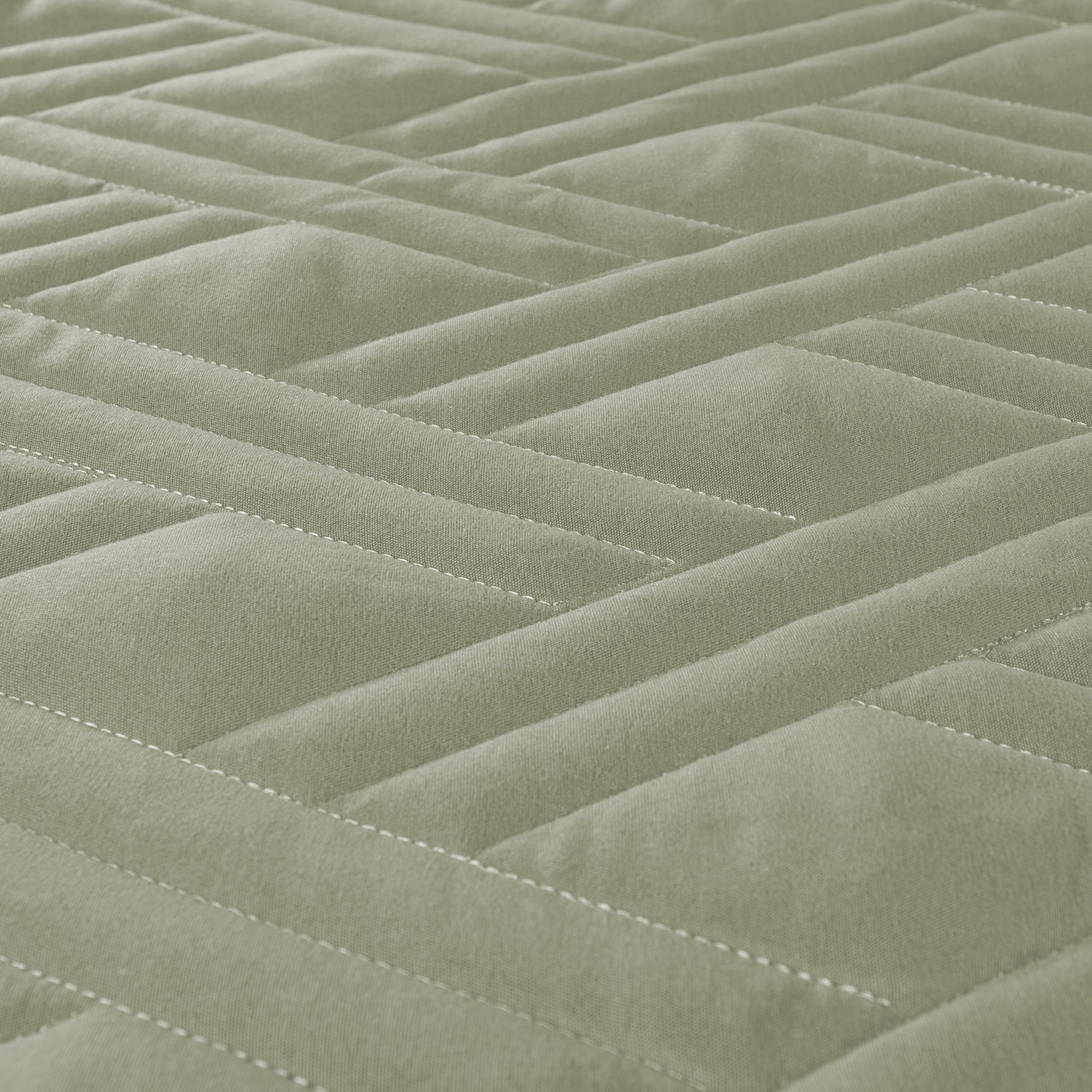 Somerset Home Solid Color Bed Quilt, Full/Queen, Green