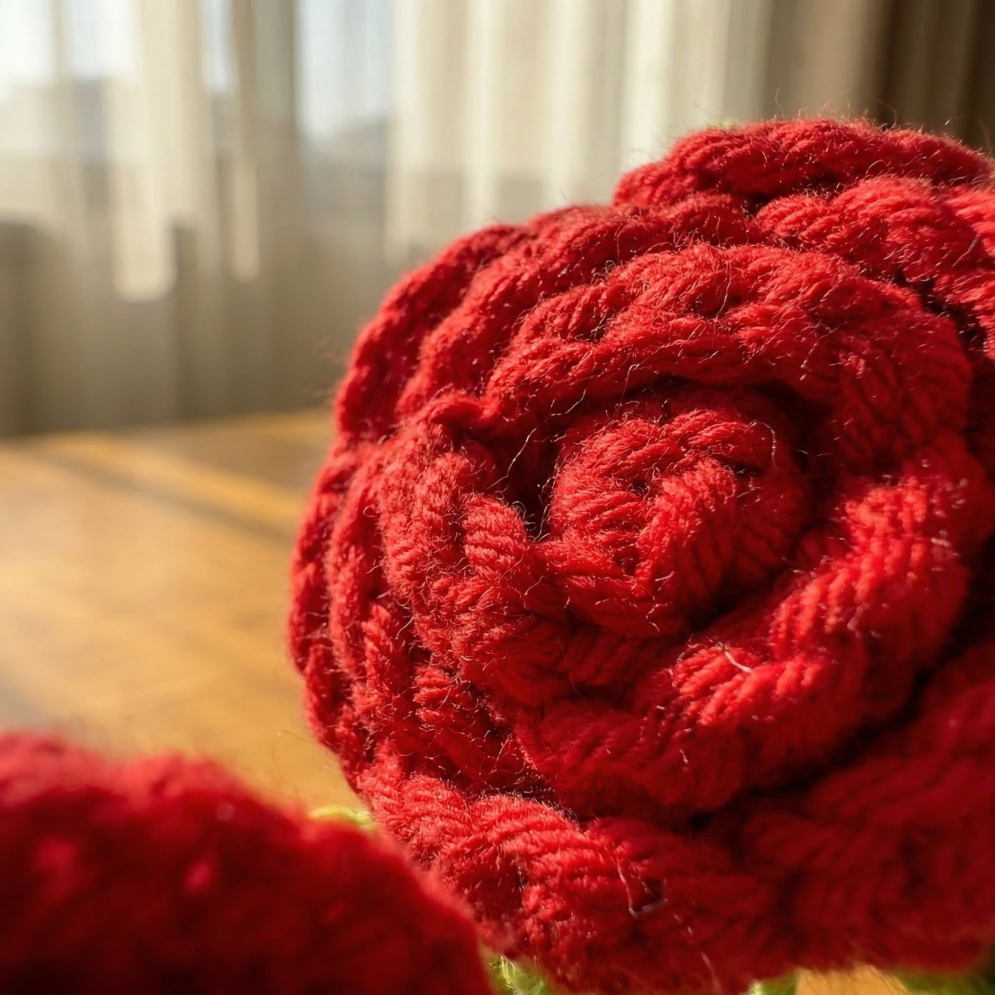 Unique Bargains 2Pcs Handmade Crochet Potted Knitted Plant Dashboard Red Rose 4.3 in