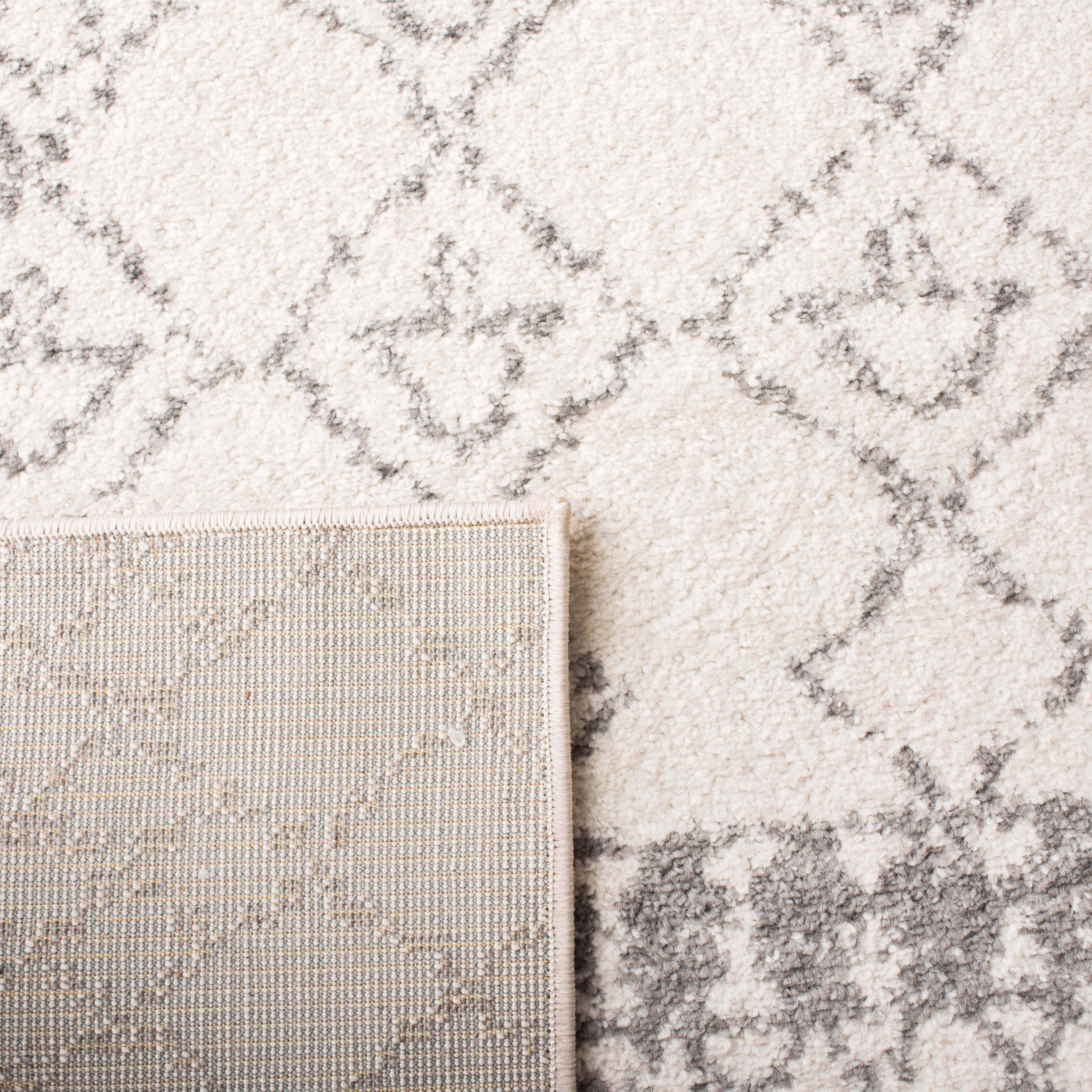 SAFAVIEH Tulum Coriander Oriental Area Rug, Ivory/Grey, 5'3" x 7'6"