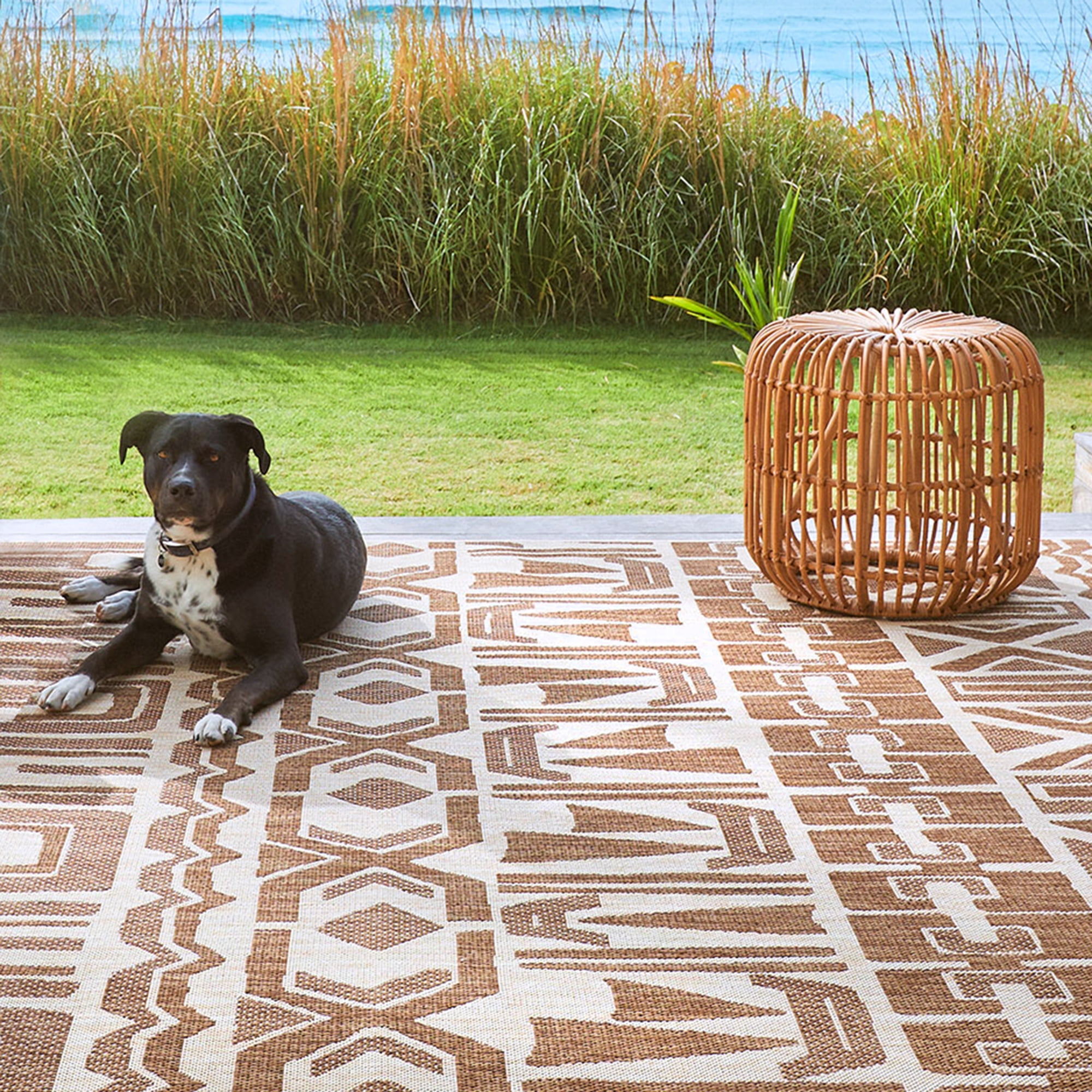 Reyn Spooner Tradewinds Huli Indoor/ Outdoor Polypropylene Havana Flat Weave Area Rug, 6x9
