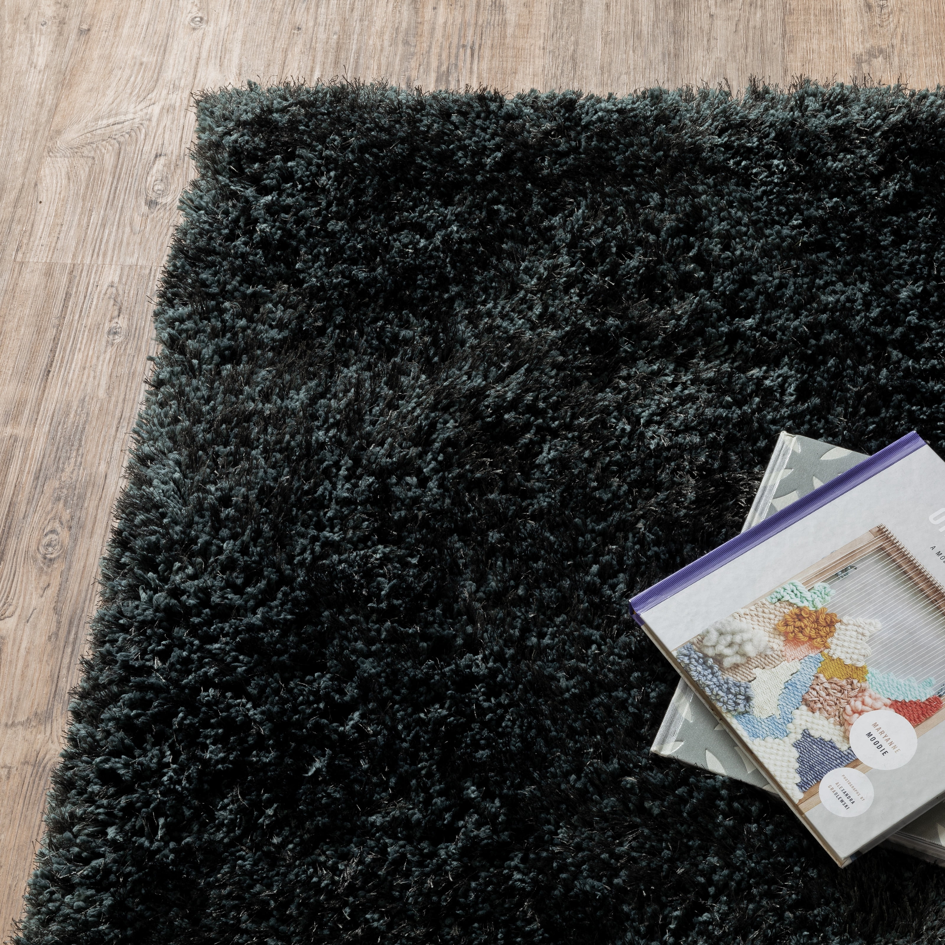 Avalon Home Chase Plush Shag Hand-made Area Rug