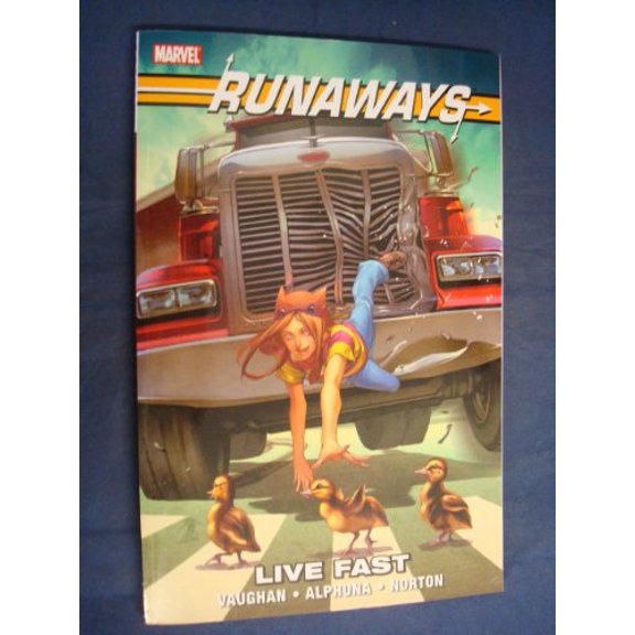 Pre-Owned Runaways: Live Fast TPB (Runaways (Marvel Paperback)) Paperback