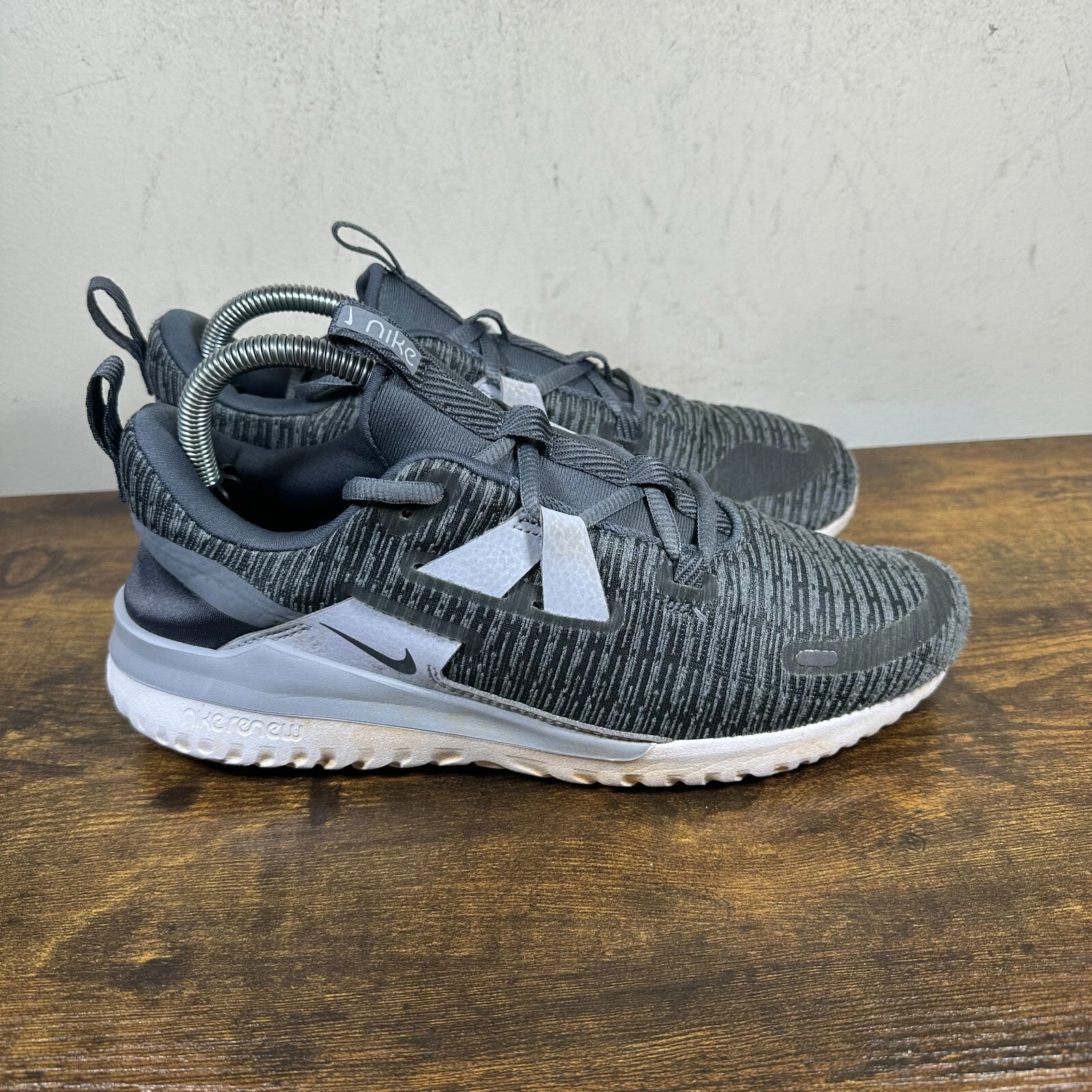 Nike Nike Mens Gray Renew Arena AJ5903-011 Lace Up Shoes  display picture 1