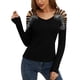 thumbnail image 3 of Camisa Informal de Larga con Escote en V y Hombros Descubiertos para Mujer, con Costuras de Encaje de Color Liso y Diseño de Rombos Negro L, 3 of 9