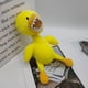 thumbnail image 2 of Peluche de pato amarillo de 26 cm con diseño de amigos del arcoíris del juego de terror, 2 of 5