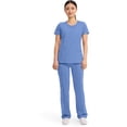 thumbnail image 3 of Camiseta acolchada Cherokee Infinity para mujer, cuello redondo, 3 bolsillos, 3 of 9