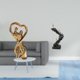 thumbnail image 2 of Estatua de pareja,Figura de pareja,arte moderno,artesanía,regalo de boda,Estatua de escalera,Estatua de escalera con libros para escalar,decoración artística,Escultura de escalera de, 2 of 8