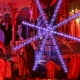 thumbnail image 3 of Telaraña decorativa de Halloween | Decoración LED solar de 1.2 m con control remoto | 8 modos de iluminación para interiores, exteriores, patios, jardines y fiestas, 3 of 4