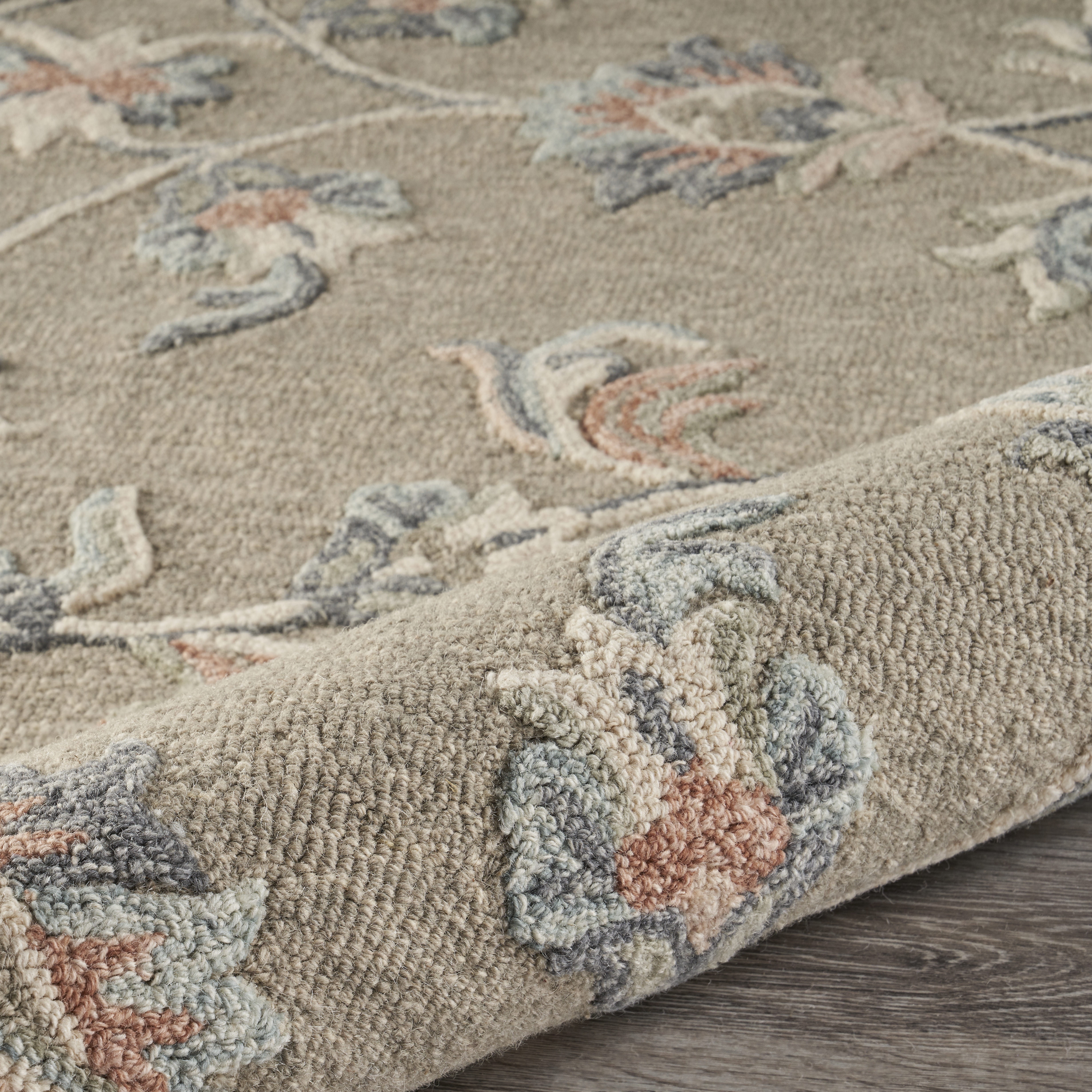 LR Home Wade 2' x 3' Tan/Cream Floral Wool Indoor Area Rug