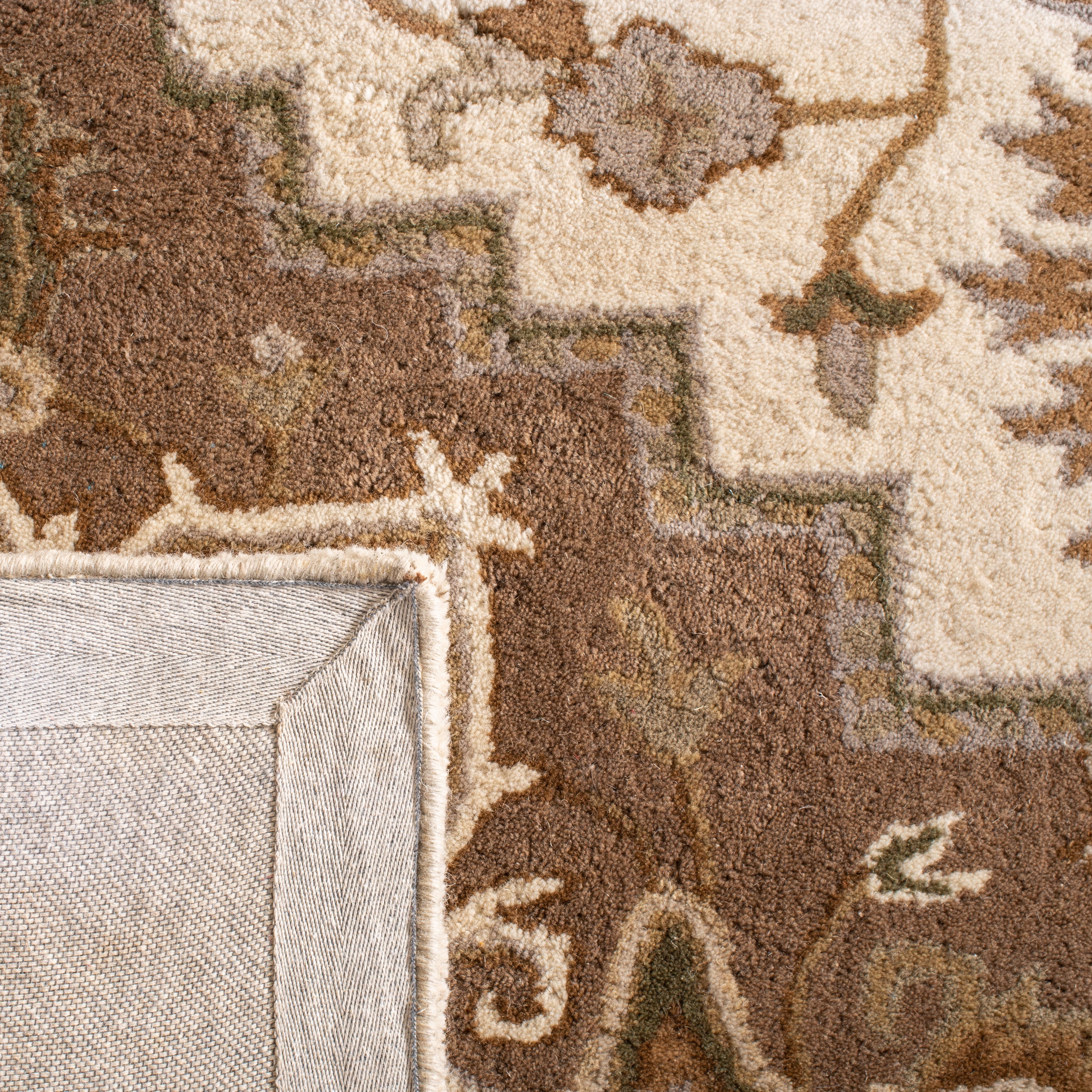 SAFAVIEH Royalty Corine Floral Bordered Area Rug, Beige/Sage, 8' x 10'