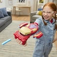 thumbnail image 3 of Juguete de rol Marvel Avengers Iron Man Arc Blaster con 3 dardos, 3 of 9