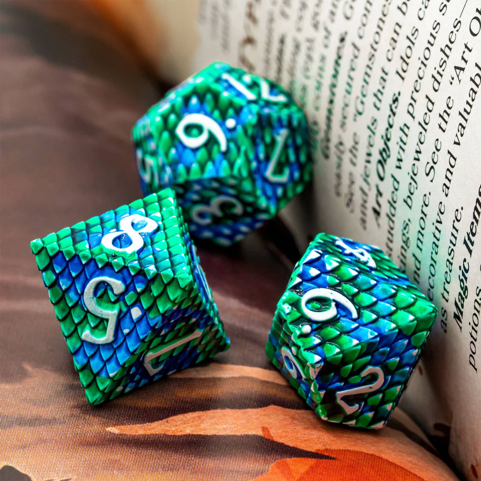 Cusdie 7PCS/Set DND Metal Dice, Dragon Scale Metal Dice Set, Polyhedral Dice Set, for Role Playing Game D&D Dice MTG Pathfinder