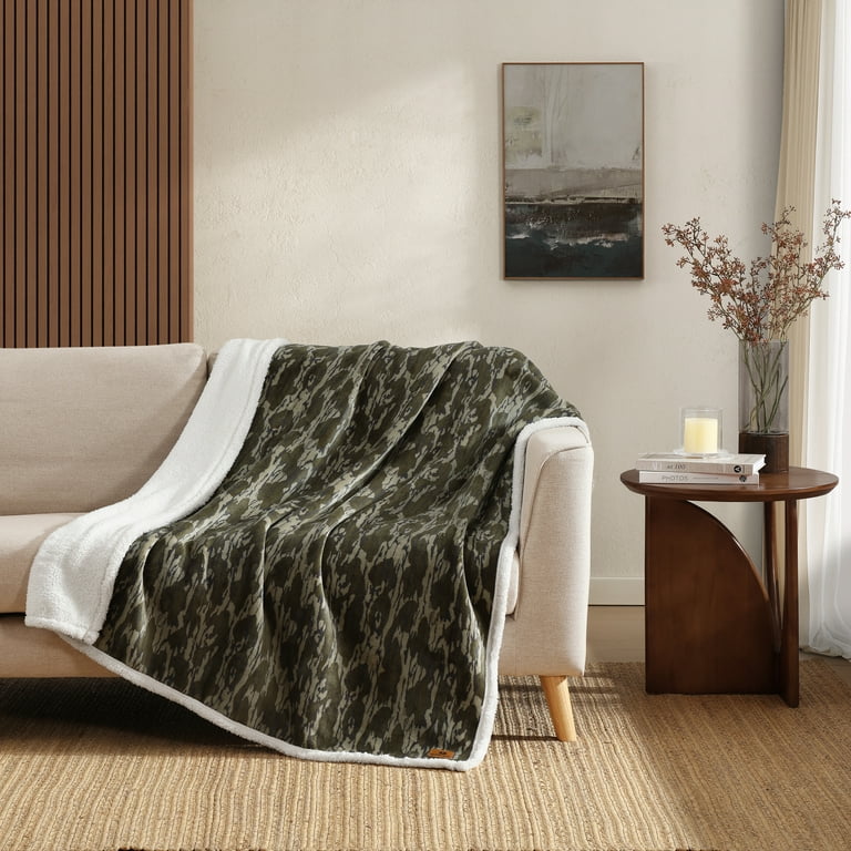 Mossy Oak Throw Blanket, 50" x 72" - Printed