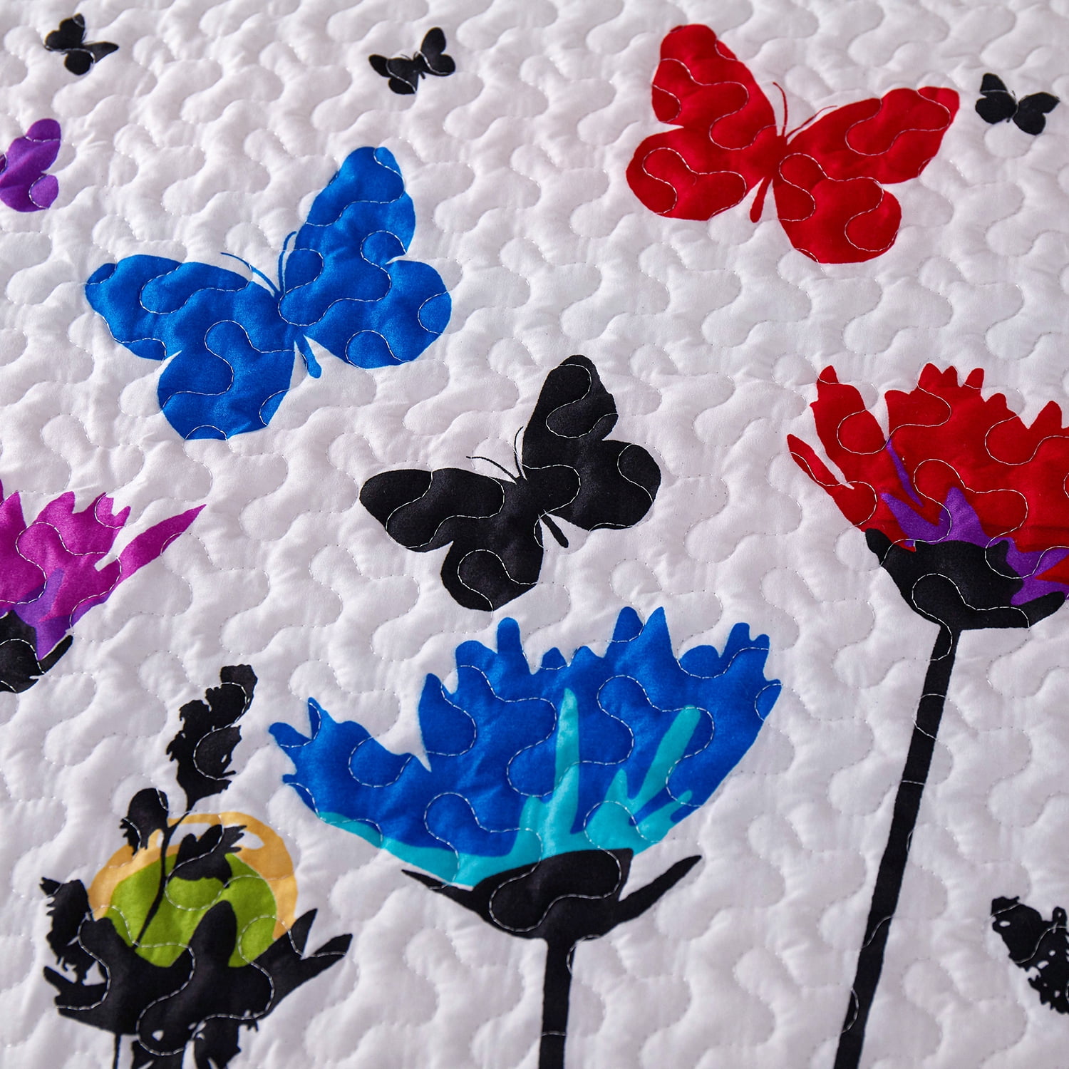 Floral Bedspread for Queen Beds  Includes Bedspread and Shams (White)