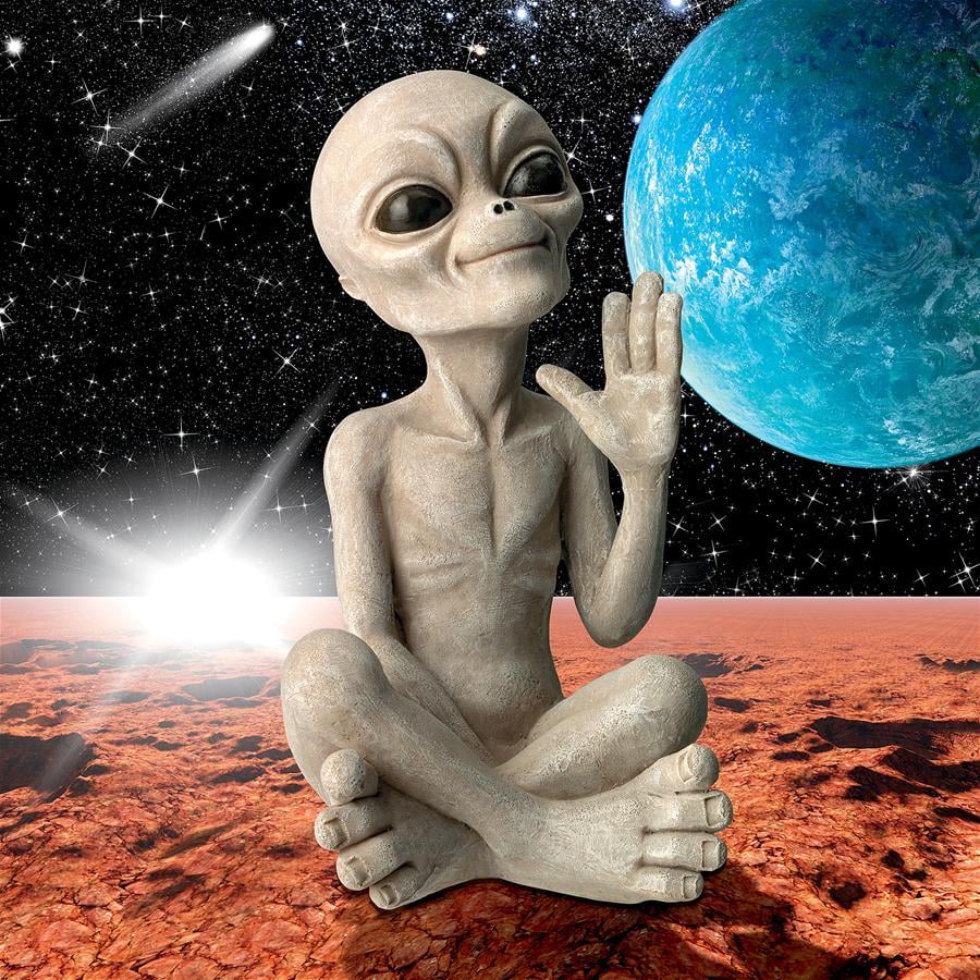 Design Toscano Area 51 Greetings Earthlings UFO Alien Statue 