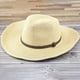 thumbnail image 5 of Sombrero de paja Qarigey plegable de ala ancha color Beige, 5 of 6