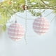 thumbnail image 4 of Adornos navideños, bolas de espuma de color macarrón, adornos colgantes para árbol de Navidad, bolas navideñas de 8 cm., 4 of 6