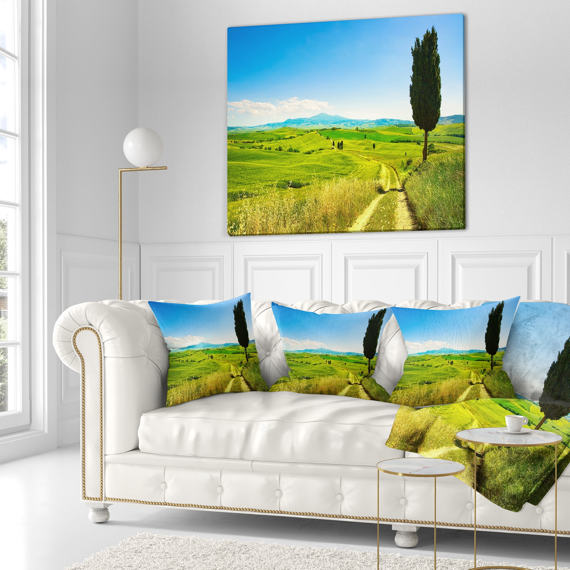 Designart Rural Landscape Countryside Farm - Landscape Wall Throw Pillow - 18x18