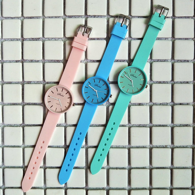 Small cheap athletic watch