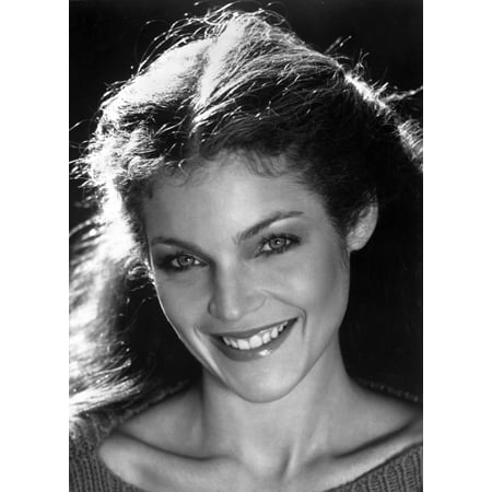 Amy Irving Showing a Beautiful Smile in Portrait Photo Print (8 x 10 ...