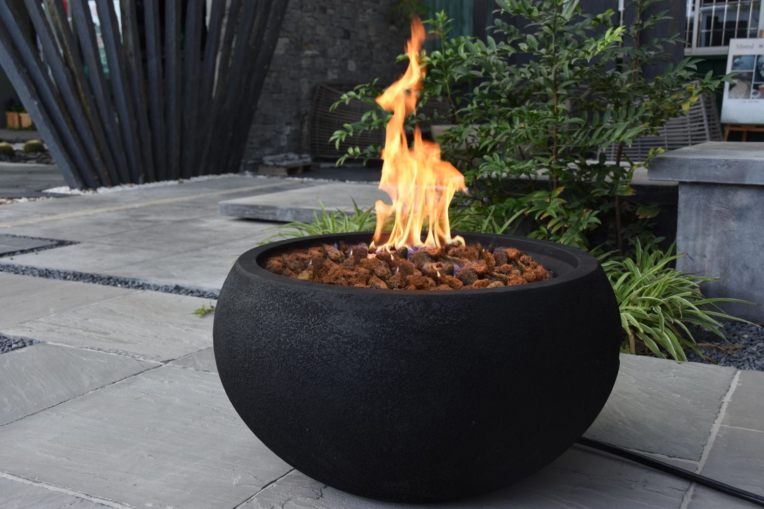 Modeno York Fire Bowl -Textured Black – Glass-Fiber Reinforced Concrete - Natural Gas