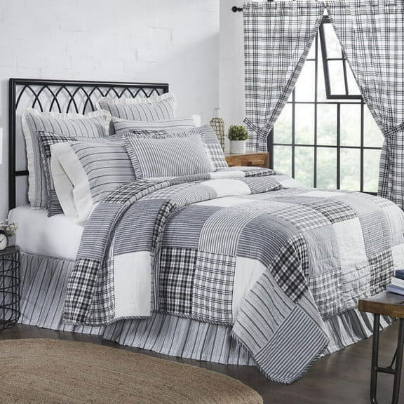 Sawyer Mill Black Quilt