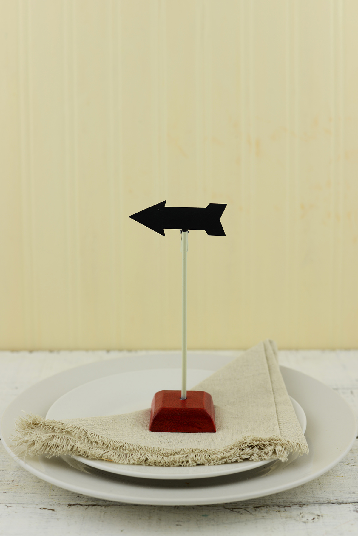 6 Vintage Arrow Chalkboard Stands with Clips, Table Number Holders