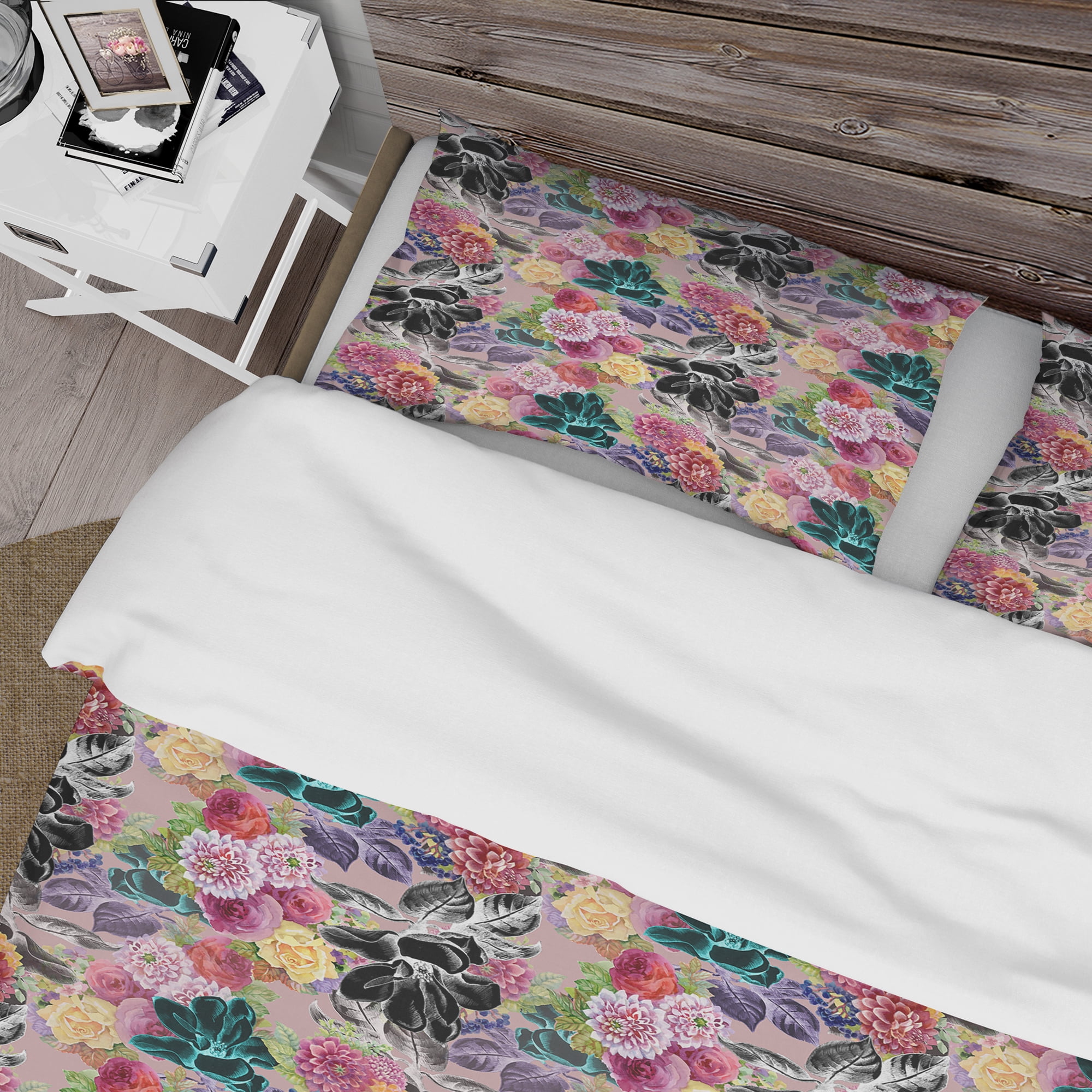 Designart 'Black Chrysanthemum And Blooming Roses' Floral Duvet Cover Set