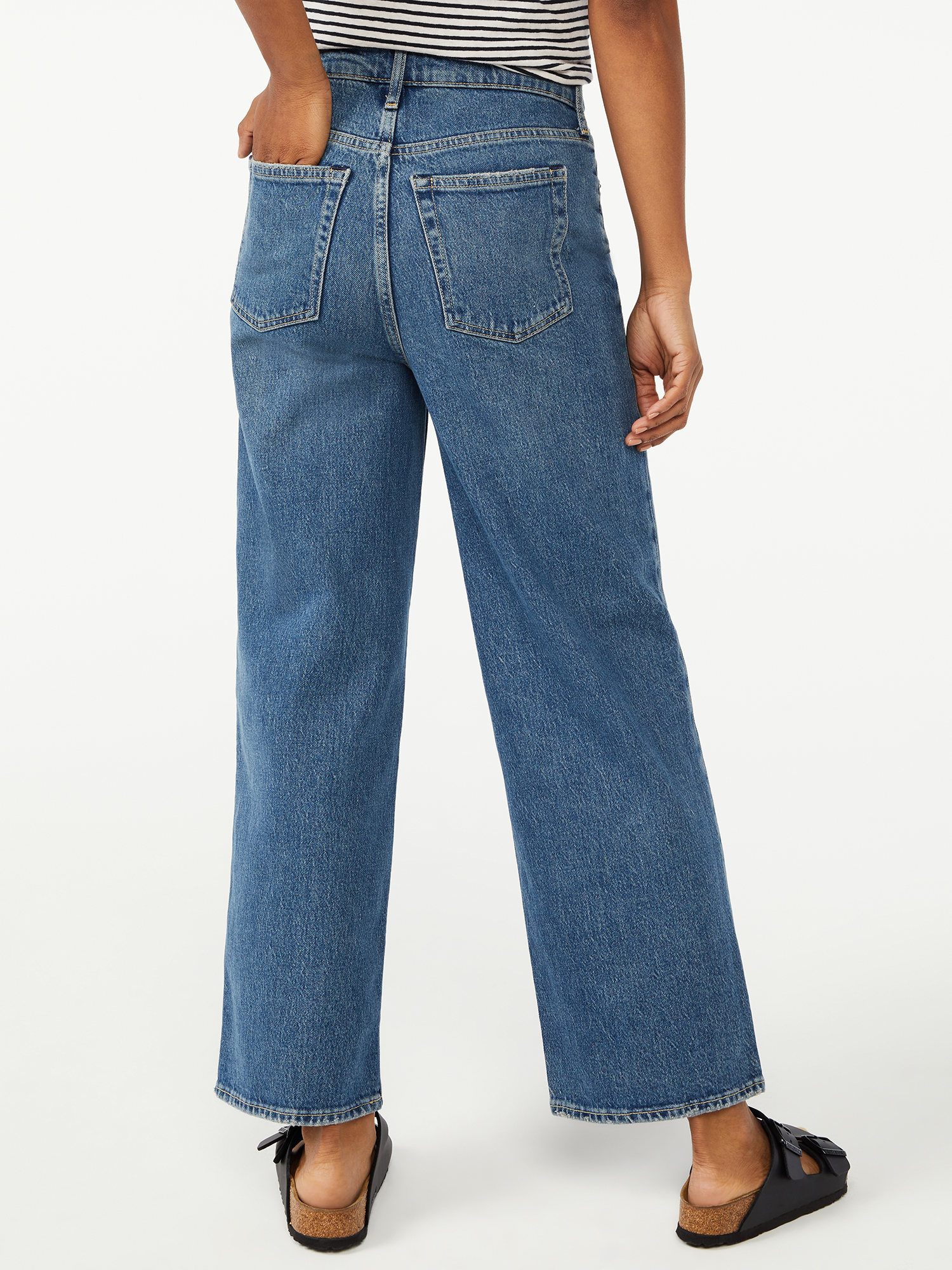 Free Assembly Women's Cropped Wide High Rise Straight Jeans - image 2 of 5