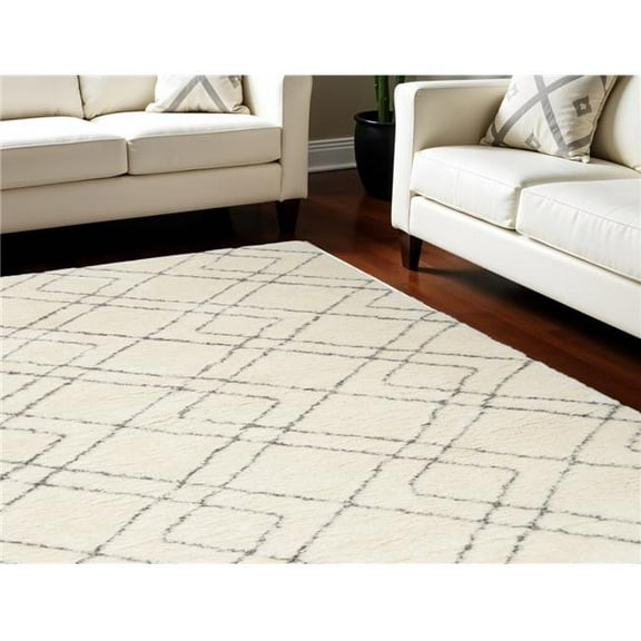 HomeRoots 551262 7 x 9 ft. Geometric Shag Rectangle Area Rug, Ivory & Gray