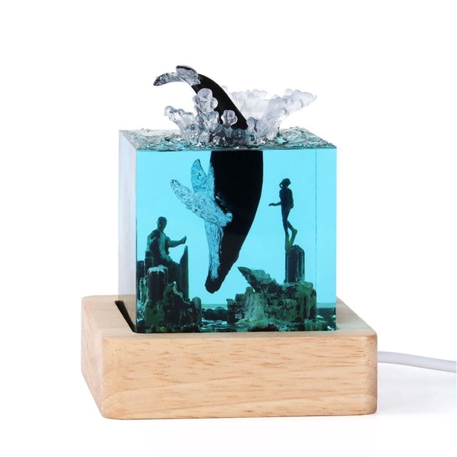 EZLIFE Lámpara de escritorio de resina epoxi con forma de ballena y tiburón buzo con luz LED nocturna en forma de cubo oceánico A2G1