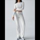 thumbnail image 4 of Conjunto de Chándal de Larga con Cuello Redondo y Pantalones Acampanados de Cintura Alta para Mujer. Flores Blancas y Grises XL, 4 of 10