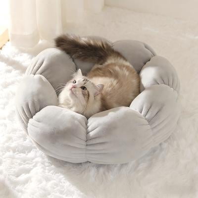 Flower-Shaped Pet Bed, Cozy Plush Lounger for Cats up to 44 lbs, Soft Raised-Edge Floral Nest for Indoor Cats