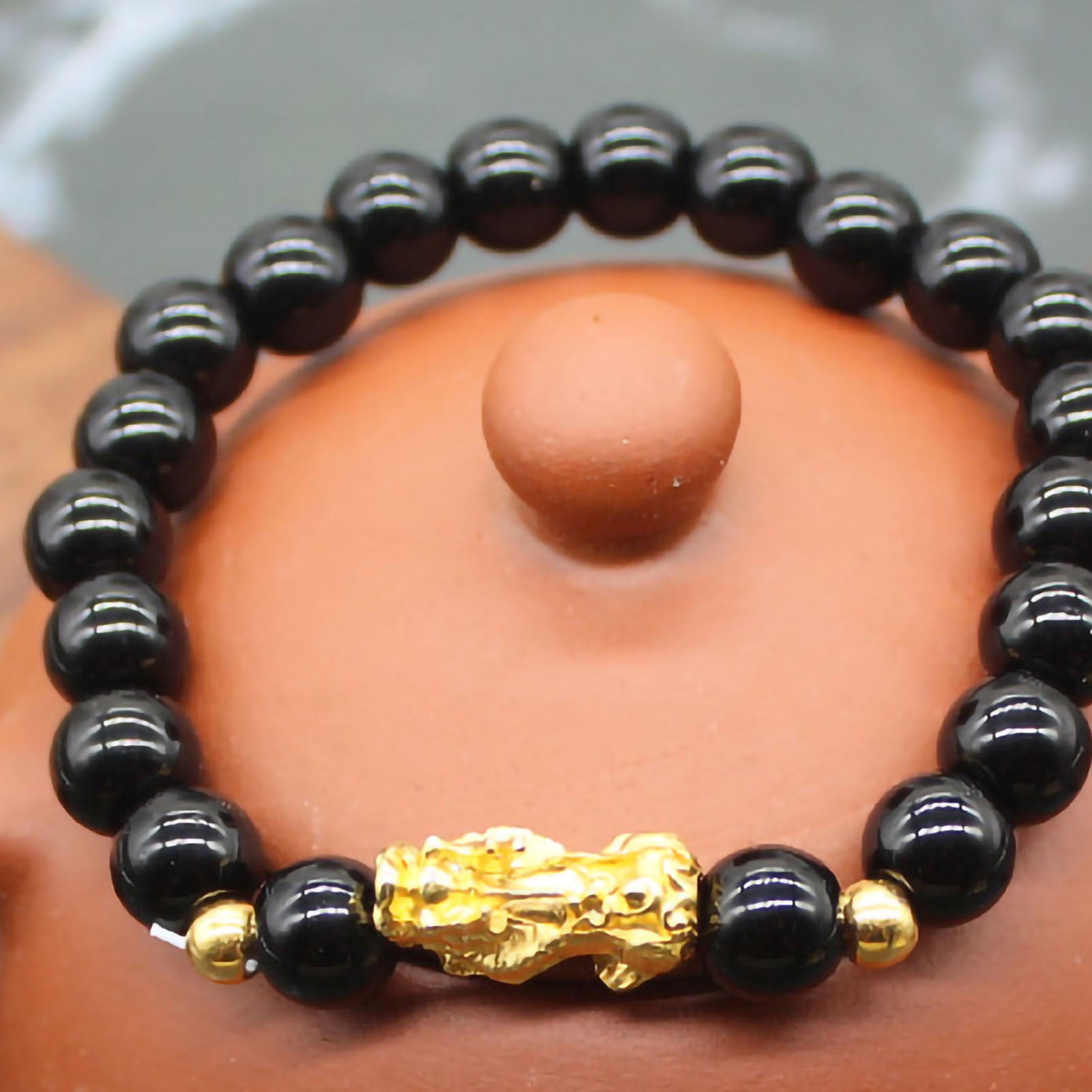 Gold pixiu bracelet outlet