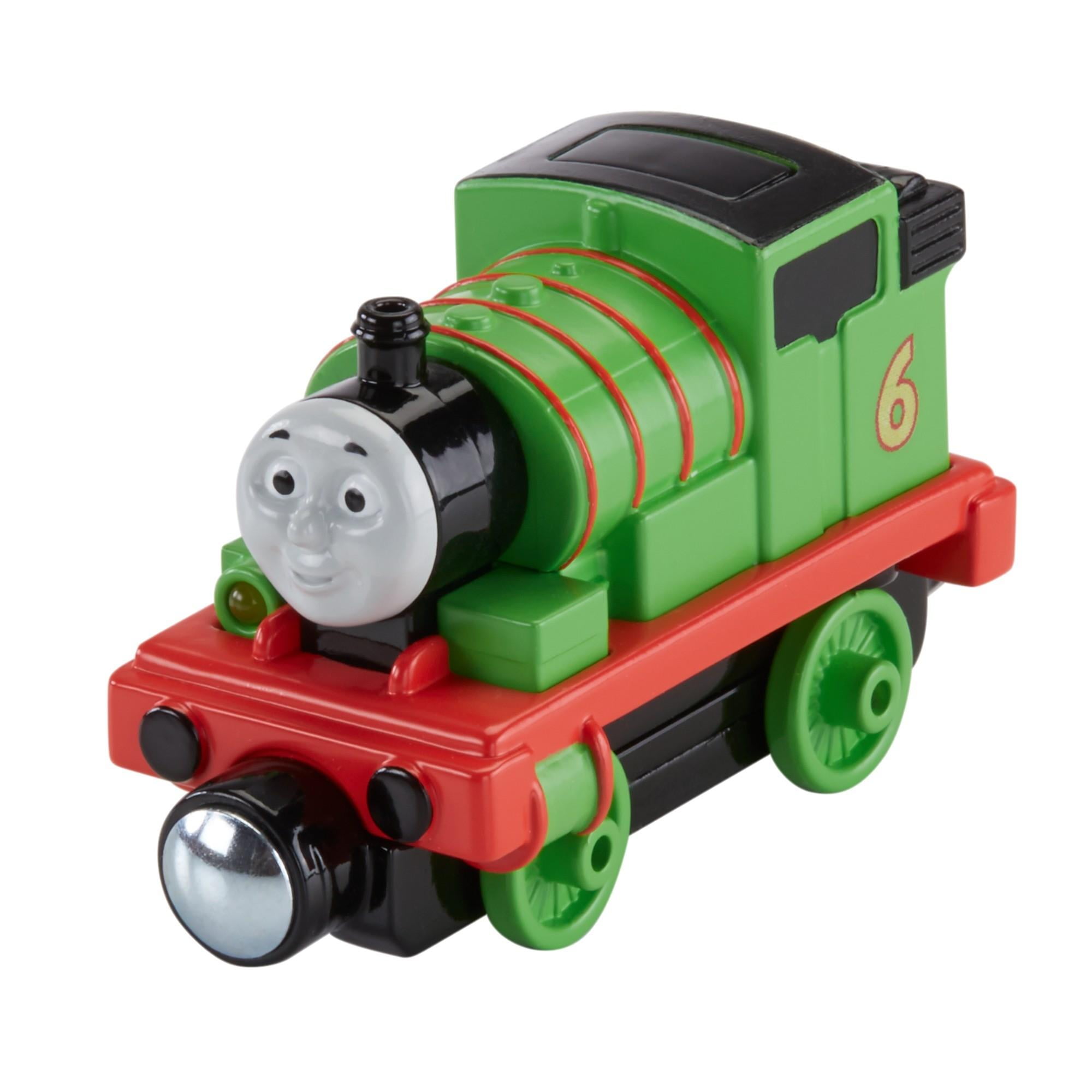 Take n me. дизель 10 игрушка. генри паровозик томас. томас и его друзья take n play рельсы. чемодан паровоз томас.